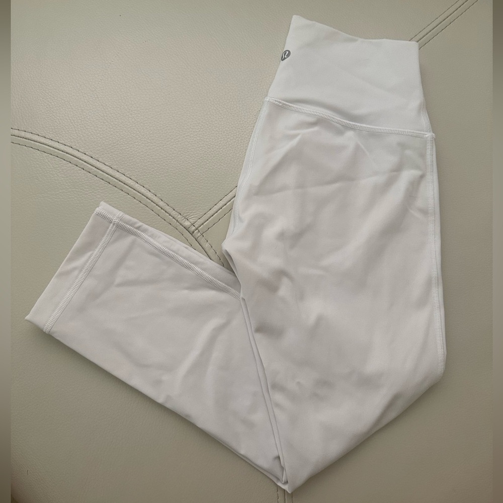 Lululemon Athletica Women’s White Cropped Leggings Size 4